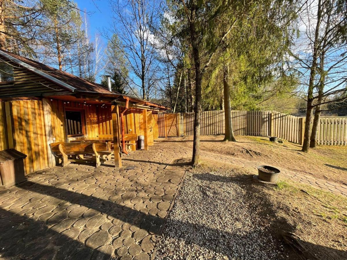 Holiday House With Sauna Cēsis Eksteriør billede